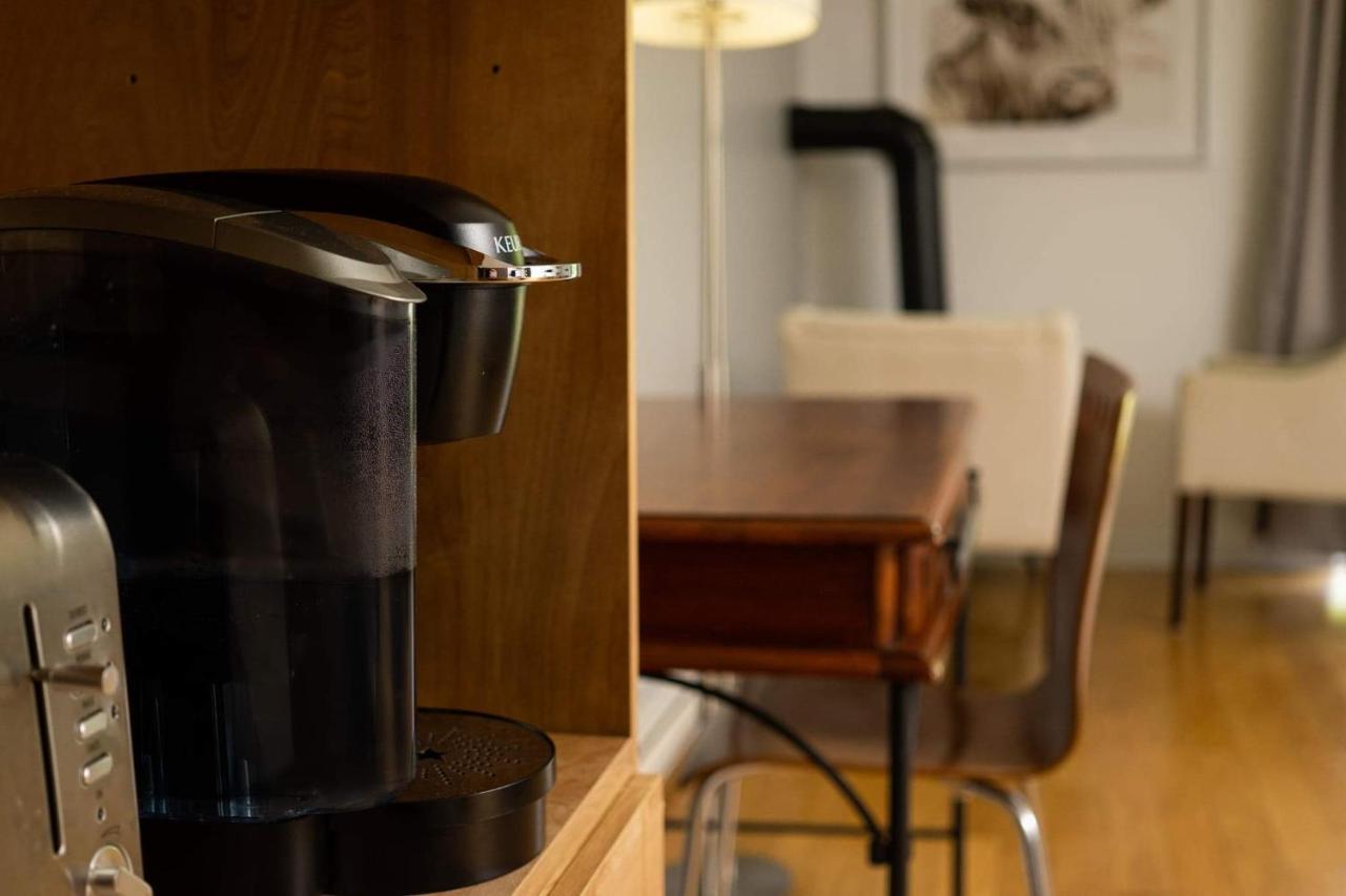 Condo Hotel Au Pied Du Mont Orford Экстерьер фото