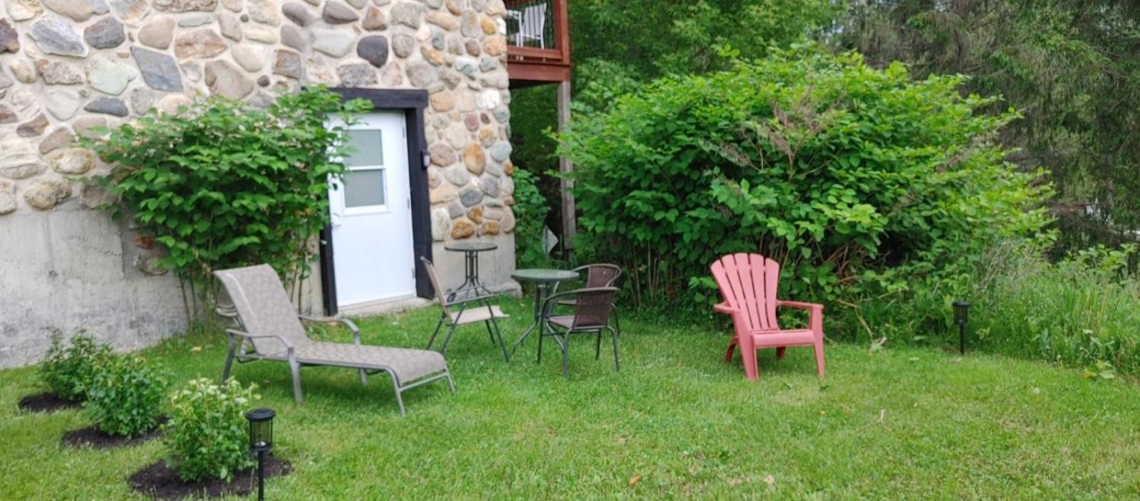Condo Hotel Au Pied Du Mont Orford Экстерьер фото