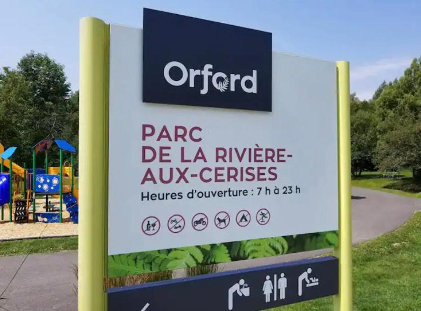 Condo Hotel Au Pied Du Mont Orford Экстерьер фото