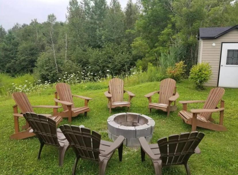 Condo Hotel Au Pied Du Mont Orford Экстерьер фото