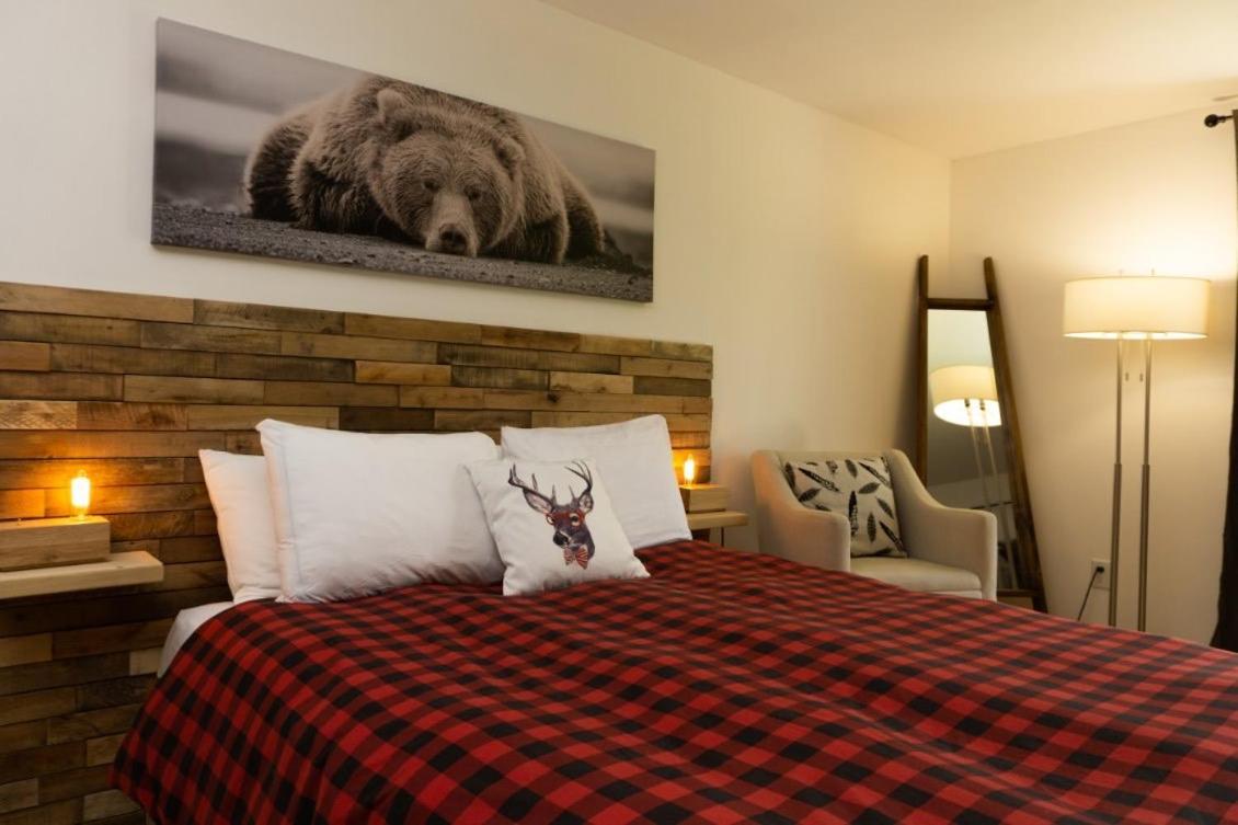 Condo Hotel Au Pied Du Mont Orford Экстерьер фото